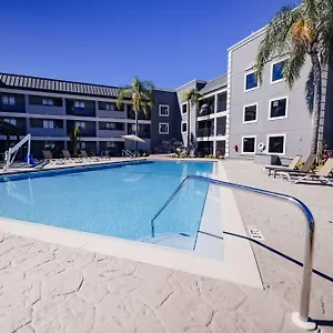 Hotel La Quinta By Wyndham Near Busch Gardens, Tampa