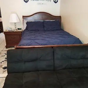 Worry Less Bed and breakfast